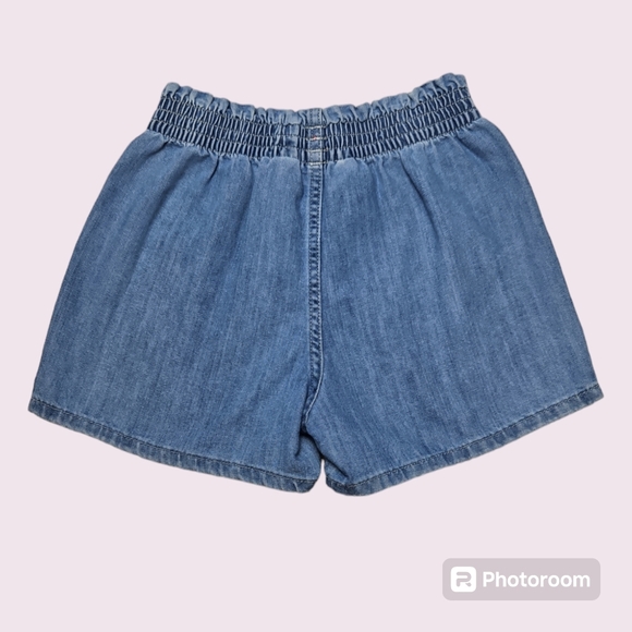 H&M Girls Loose Fit Jean Shorts Size 6-7 - Picture 2 of 2